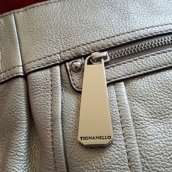 Tignanello Champagne EUC handbag, shoulder bag - Picture 5 of 8